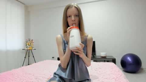 JaneLong online show from November 1, 4:14 am