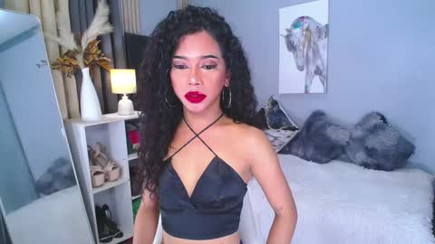 Snapshot of janemonet chatting on January 10, 12:06 am janemonet online show from January 10, 12:06 am