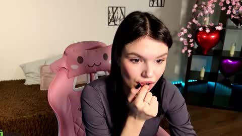 Alexia online show from March 24, 9:25 am