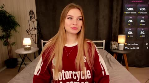 Day Alice Night Stella online show from December 29, 5:21 am