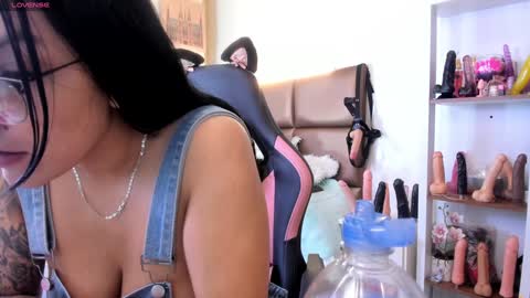 Janette online show from January 30, 9:36 am