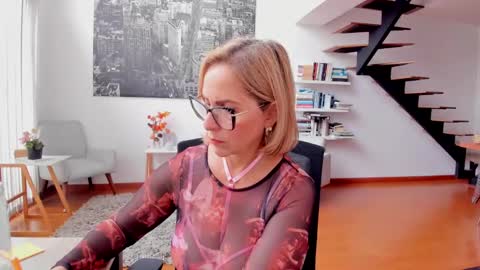 Snapshot of janeturner chatting on October 8, 1:42 pm JANE TURNER MILF online show from October 8, 1:42 pm