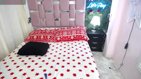 camila online show from December 31, 3:09 pm