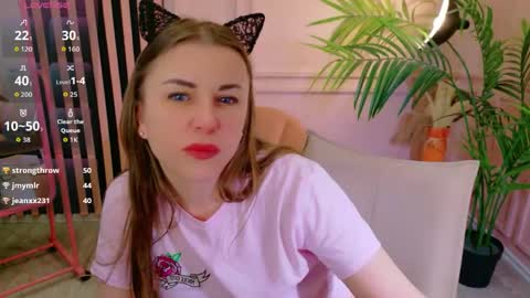 Snapshot of janne_fisher chatting on April 21, 2:51 am Janne online show from April 21, 2:51 am