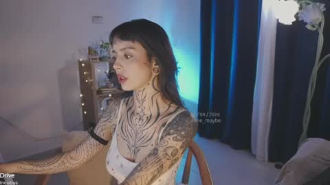   jmaybe e online show from April 28, 3:06 pm