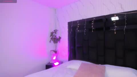 Janne  online show from February 19, 10:06 pm