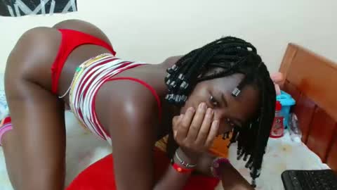 Snapshot of jannie_e chatting on February 23, 4:43 am Jannie online show from February 23, 4:43 am