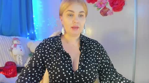 Snapshot of jansylines chatting on January 2, 4:02 pm JansyLines online show from January 2, 4:02 pm