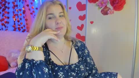 Snapshot of jansylines chatting on February 13, 9:49 pm JansyLines online show from February 13, 9:49 pm