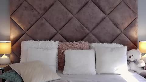 jaquelinemerlot online show from October 8, 6:44 am