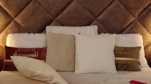 jaquelinemerlot online show from November 17, 7:36 am