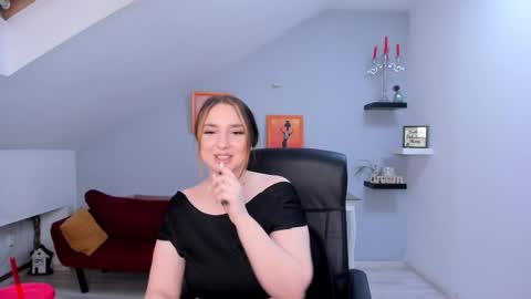 JaquelinLaurent online show from February 17, 9:54 pm