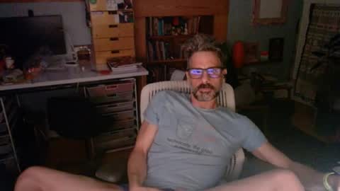 Snapshot of jareth_returns chatting on July 30, 2:10 am jareth_returns online show from July 30, 2:10 am