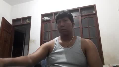 Snapshot of jariop147 chatting on April 25, 5:43 am Jairo online show from April 25, 5:43 am