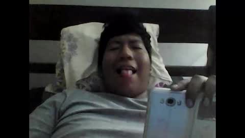 Snapshot of jariop147 chatting on May 12, 8:33 am Jairo online show from May 12, 8:33 am