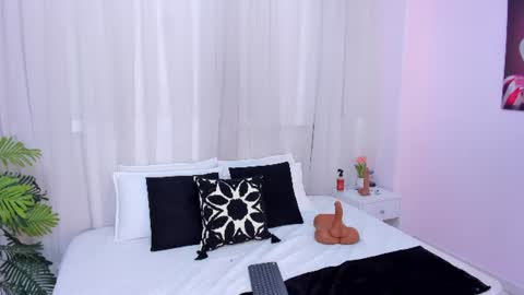 Snapshot of jasmin_evano29 chatting on July 2, 5:30 pm online show from July 2, 5:30 pm