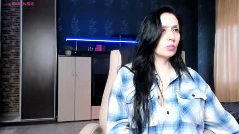 jasmin_milf online show from March 18, 9:56 am