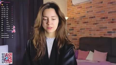 Chloe online show from October 17, 6:16 am