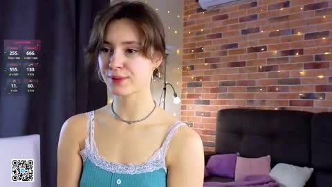 Chloe online show from November 26, 6:14 am