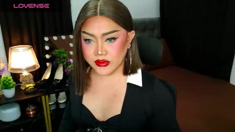 Jasmine Brandy online show from January 15, 1:43 am