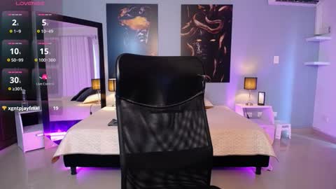 Instagram jasminecampbell1  online show from October 16, 9:27 pm