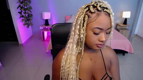 Instagram jasminecampbell1  online show from February 5, 1:27 pm