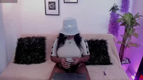 Snapshot of jasminecampbell chatting on April 28, 10:04 pm Instagram jasminecampbell1 online show from April 28, 10:04 pm
