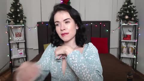 Snapshot of jasminekouch chatting on December 22, 12:28 am JasmineKouch online show from December 22, 12:28 am