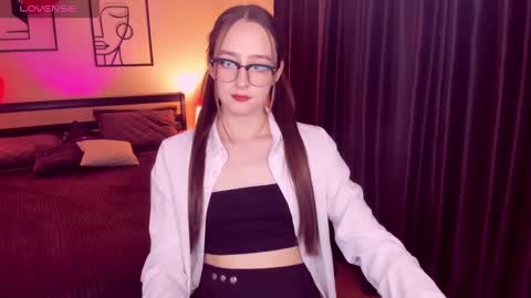 Jasmine online show from February 19, 2:34 pm