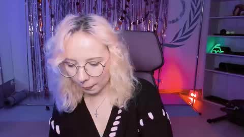 Jasmine online show from March 12, 9:34 am