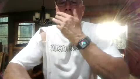 Snapshot of jason29054 chatting on July 7, 1:08 am jason29054 online show from July 7, 1:08 am