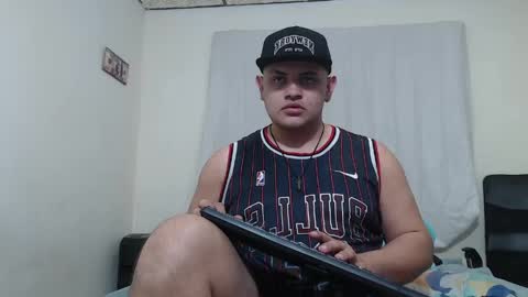 jason_boy_ online show from May 22, 5:36 am