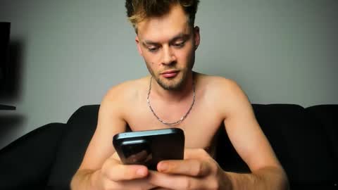 JasoN online show from November 1, 3:47 pm