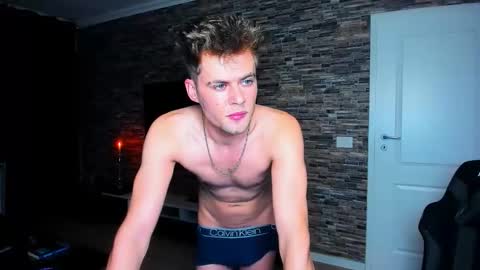 JasoN online show from November 12, 8:52 pm