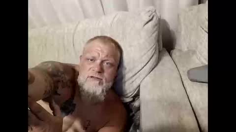 jasongriffey42 online show from October 20, 9:10 am