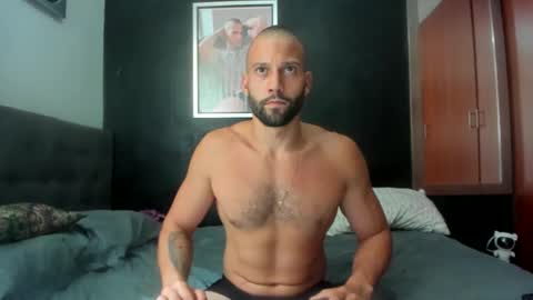    online show from November 8, 4:51 pm