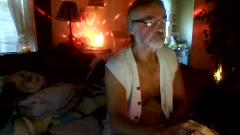 Snapshot of jasonreloaded694u chatting on May 24, 12:10 pm Jason online show from May 24, 12:10 pm