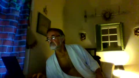 Snapshot of jasonreloaded694u chatting on May 29, 10:02 am Jason online show from May 29, 10:02 am