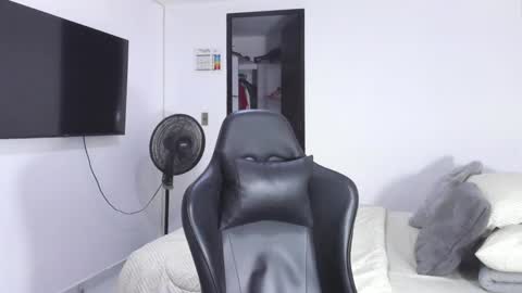 JBrooksXx online show from January 24, 12:31 am