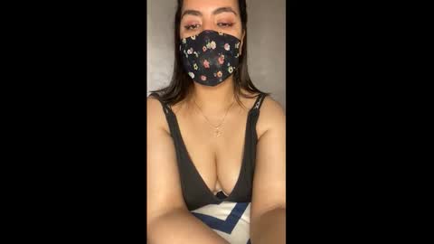 Jassmina  online show from September 17, 2:30 pm