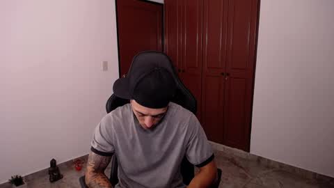 JKing  online show from April 7, 1:33 pm