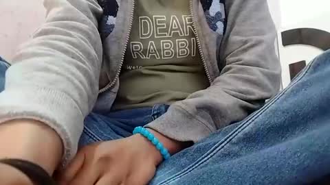 jasspreettt online show from December 5, 5:48 am