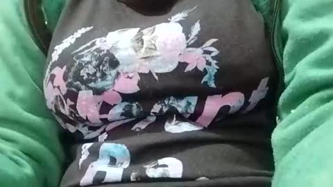 jasspreettt online show from December 1, 3:55 am