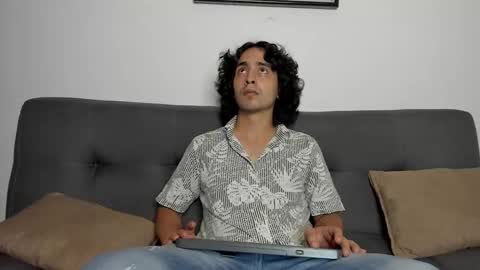 jave_rave online show from November 26, 4:57 am