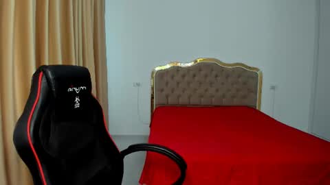 Snapshot of javicute4u chatting on July 22, 10:18 am Javi online show from July 22, 10:18 am