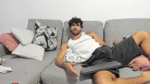 Javier  online show from March 23, 12:03 am