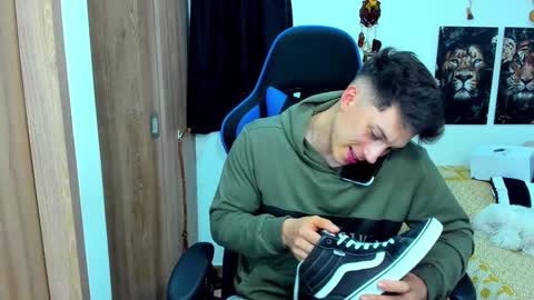 Javier online show from January 20, 11:54 pm