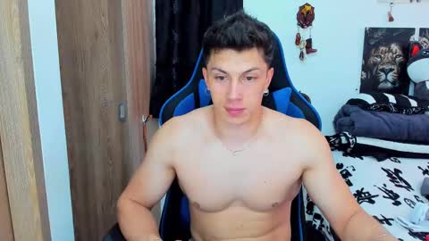 Javier online show from February 12, 7:35 pm