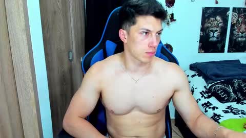 Javier online show from February 17, 11:42 pm