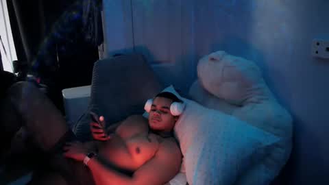 Snapshot of javiricorich chatting on January 16, 6:23 pm javiSdick online show from January 16, 6:23 pm
